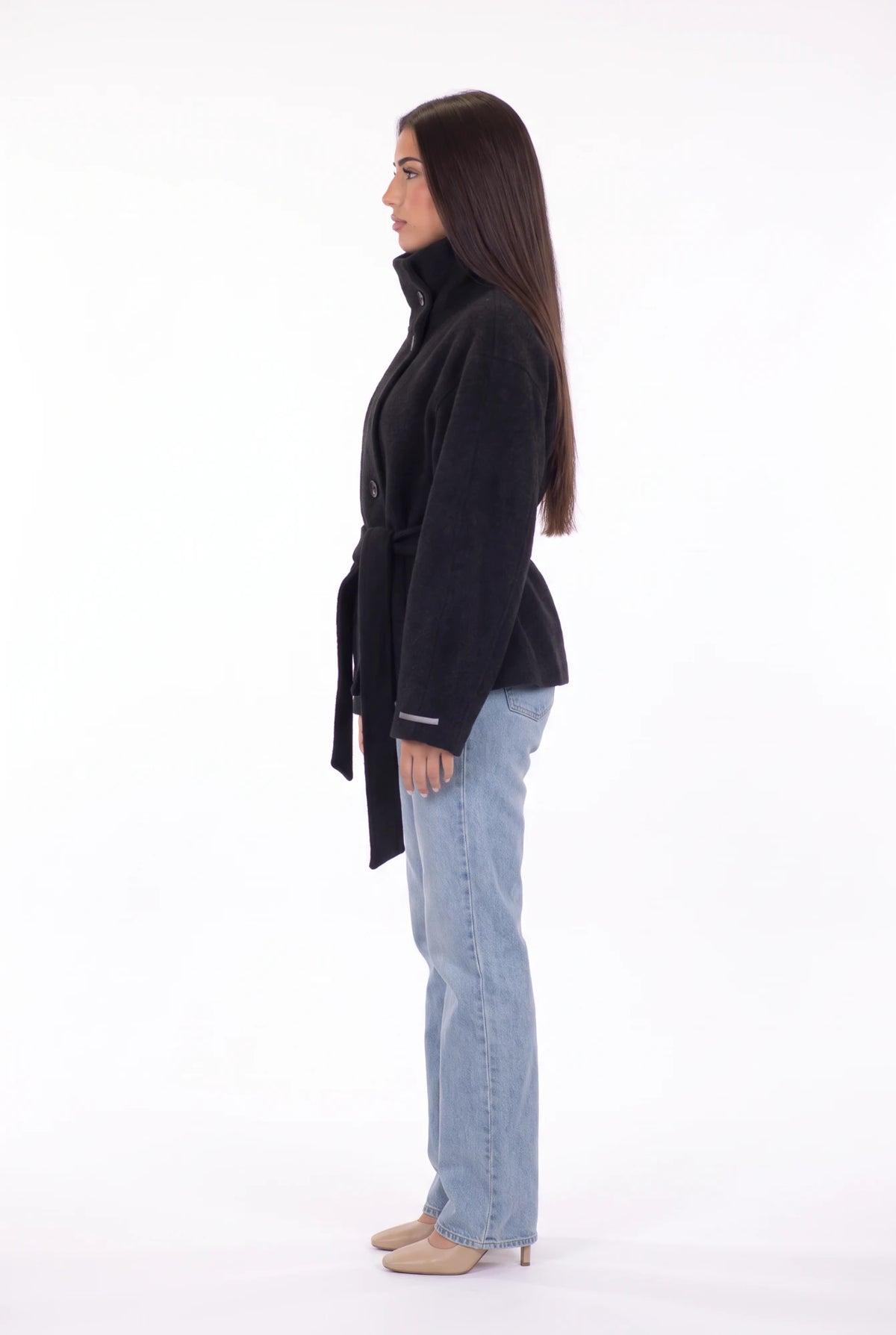 Cortina Belted Jacket negro - perfil izquierdo
